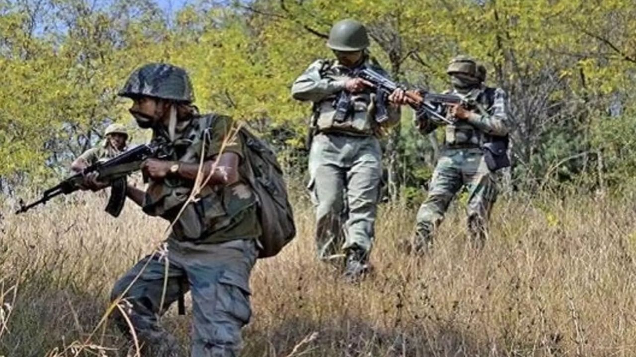 Chhattisgarh:బీజాపూర్ జిల్లాలో భీకర కాల్పులు.. 15మంది మావోయిస్టులు మృతి