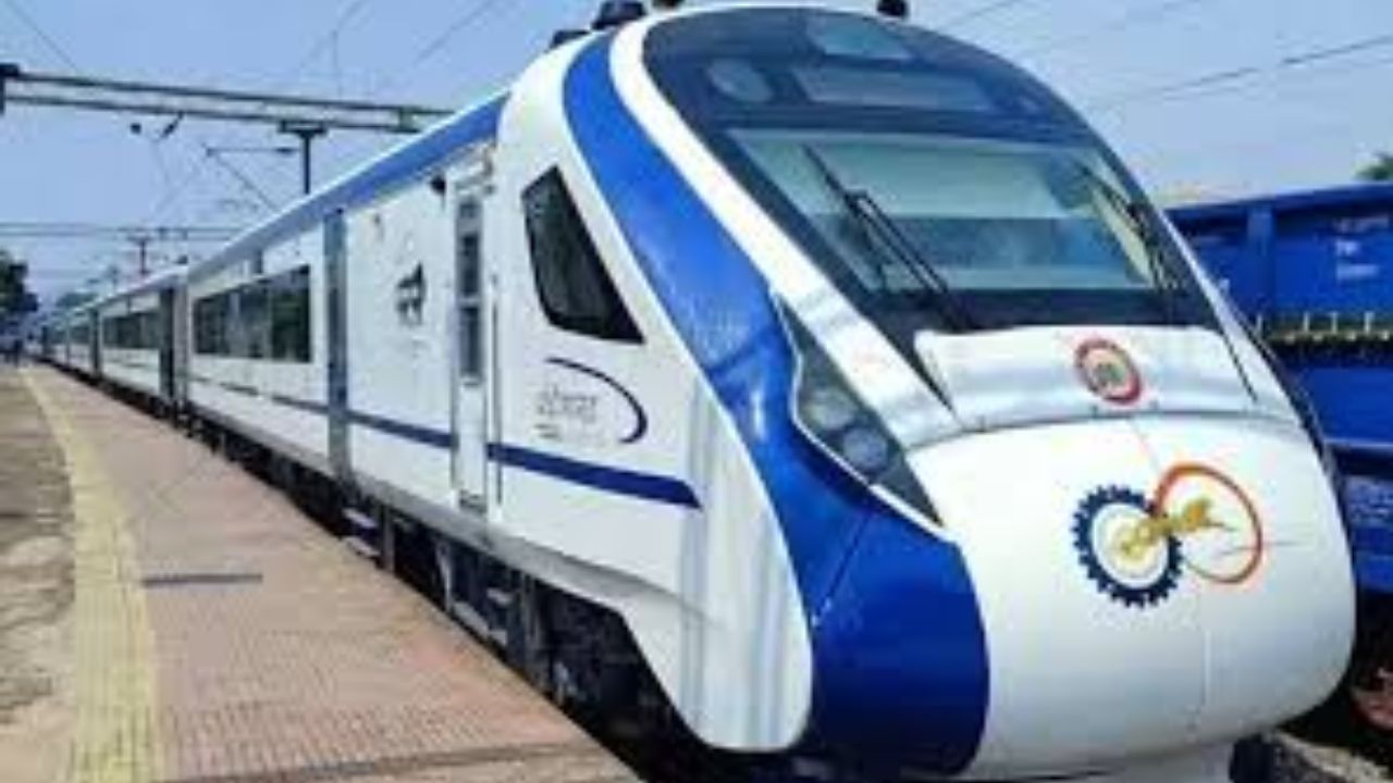 Vande Bharat:నరసాపురం- చెన్నై వందే భారత్ రైలను ప్రారంభించిన కేంద్రమంత్రి శ్రీనివాస వర్మ