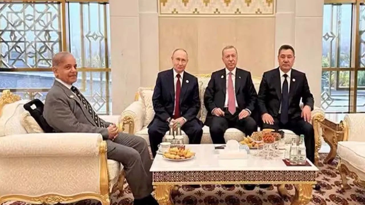 Shehbaz Sharif:పాకిస్థాన్ ప్రధానికి అంతర్జాతీయ వేదికపై ఘోర అవమానం