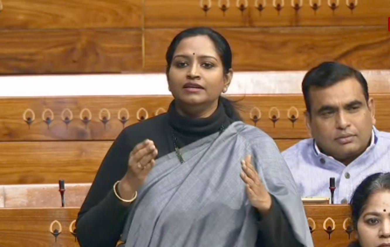 MP Kadiyam Kavya: బాలికల భద్రత విషయంలో ఏం చేస్తుంది.. లోక్ సభలో గళమెత్తిన వరంగల్ ఎంపీ కడియం కావ్య