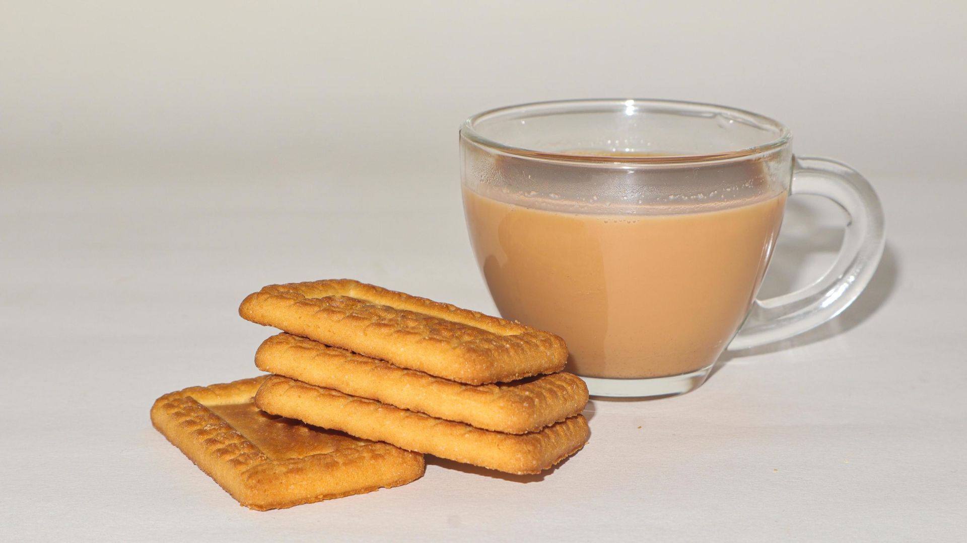 Tea with Biscuits: టీతో పాటు బిస్కెట్లు తింటున్నారా? అయితే డేంజర్లో పడ్డట్టే!!