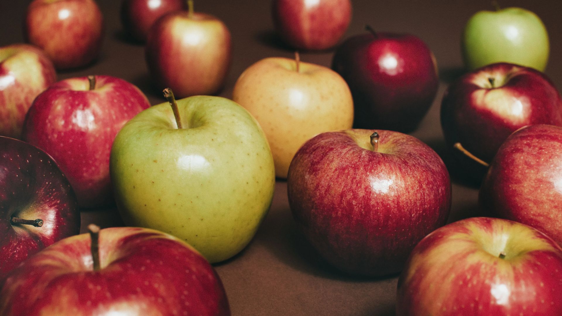 Apple: రోజూ ఆపిల్ తింటే కలిగే హెల్త్ బెనిఫిట్స్ ఇవే..!